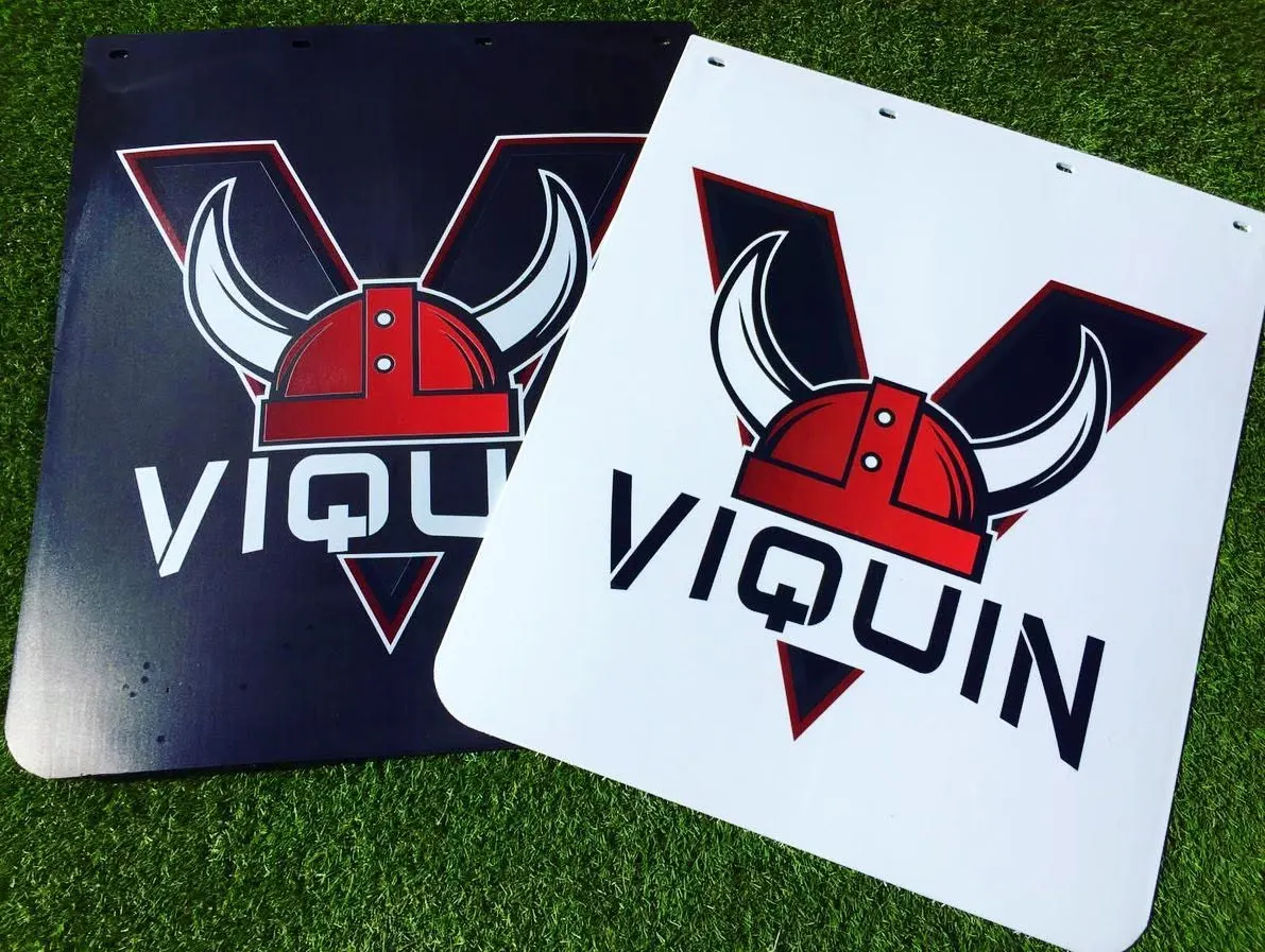 Loderas blanca y negra con logotipo de casco vikingo